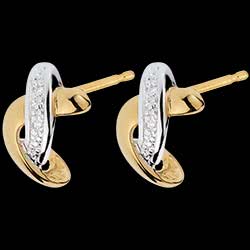<a href=http://www.edenly.com/puces-diamants/boucles-d-oreilles-admiration,1272,22.html?liste_cat=20X22X24X23X38 style=color:#fff;text-decoration:none;><u>boucles d'oreilles admiration </u><br><br><strike>480 €</strike> (-33%) <b style=color:#FF9999;>320 €</b></a>