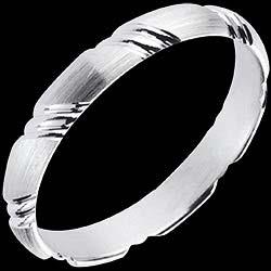 <a href=http://www.edenly.com/alliance-or-femme/alliance-or-blanc-tresse,1005,11.html?liste_cat=11 style=color:#fff;text-decoration:none;><u>Alliance or blanc tress�</u><br><br><b>350 €</b></a>