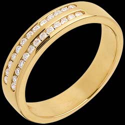 <a href=http://de.edenly.com/goldene-trauringe-mit-diamanten/trauring-semi-pave-gelbgold-kanalfassung-reihig-02,525,10.html?liste_cat=10 style=color:#fff;text-decoration:none;><u>Trauring zur H�lfte mit Diamanten besetzt in Gelbgold - Kanalfassung 2-reihig  - 0.21 Karat - 26 Diamanten</u><br><br><strike>1100 €</strike> (-37%) <b style=color:#FF9999;>690 €</b></a>