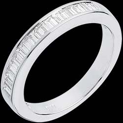 <a href=http://www.edenly.com/alliance-or-diamant/alliance-or-blanc-semi-pavee-serti-rail-carats,532,10.html?liste_cat=10 style=color:#fff;text-decoration:none;><u>Alliance or blanc semi pav�e - serti rail - - 0.5 carats</u><br><br><strike>1610 €</strike> (-39%) <b style=color:#FF9999;>990 €</b></a>