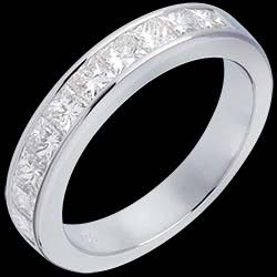 <a href=http://it.edenly.com/fedi-nuziali-oro-diamanti/fede-nuziale-oro-bianco-semi-pave-incastonatura-binario-carati,505,10.html?url=fedi-nuziali-oro-diamanti&liste_cat=10 style=color:#fff;text-decoration:none;>Fede nuziale oro bianco semi pav� - incastonatura Binario - 1 carati <br><b style=color:#FFE492;>1690 €</b> (-43%) </a>