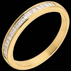 <a href=http://de.edenly.com/goldene-trauringe-mit-diamanten/trauring-semi-pave-gelbgold-kanalfassung-03-karat,513,10.html?liste_cat=10 style=color:#fff;text-decoration:none;><u>Trauring zur H�lfte mit Diamanten besetzt in Gelbgold - Kanalfassung - 0.3 Karat</u><br><br><strike>1180 €</strike> (-42%) <b style=color:#FF9999;>690 €</b></a>