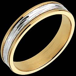 <a href=http://www.edenly.com/alliance-or-femme/alliance-esther-iii,1016,11.html?liste_cat=11 style=color:#fff;text-decoration:none;><u>Alliance gravure v�g�tale</u><br><br><b>530 €</b></a>