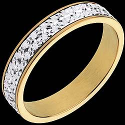 <a href=http://www.edenly.com/alliance-or-homme/alliance-illusion,1024,30.html?url=alliance-or-homme&liste_cat=30 style=color:#fff;text-decoration:none;>Alliance illusion <br><b>490 €</b></a>