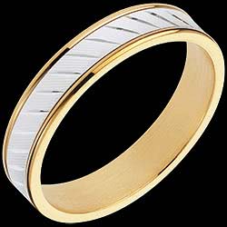 <a href=http://en.edenly.com/gold-wedding-ring-man/esther-ii-wedding-ring,1015,30.html?liste_cat=30 style=color:#fff;text-decoration:none;><u>Esther II Wedding Ring</u><br><br><b>� 589</b></a>