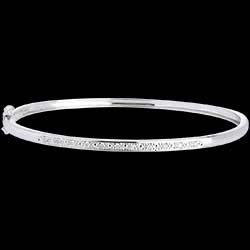 <a href=http://www.edenly.com/bracelets-joncs/jonc-diorama-barrette-diamants-pm-11-diamants,342,18.html?liste_cat=17X18X19 style=color:#fff;text-decoration:none;><u>Jonc diorama barrette diamants (PM) - 11 diamants</u><br><br><strike>1670 €</strike> (-41%) <b style=color:#FF9999;>990 €</b></a>