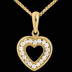 <a href=http://it.edenly.com/collane-classiche/ciondolo-cuore-abisso-oro-giallo-pave-18-diamanti-9k,1854,15.html?mode_search=best style=color:#fff;text-decoration:none;>Ciondolo Cuore Abisso  - oro giallo pav� - 18 diamanti <br><b style=color:#FFE492;>290 €</b> (-26%) </a>