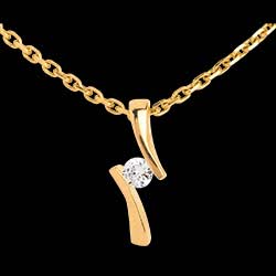 <a href=http://de.edenly.com/klassische-anhanger/anhanger-apostrophe-in-gelbgold,350,15.html?liste_cat=15 style=color:#fff;text-decoration:none;><u>Anh�nger Apostroph in Gelbgold </u><br><br><b>280 €</b></a>