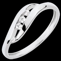 <a href=http://de.edenly.com/ringe-klassisch/ring-trilogie-cherie,3017,7.html?liste_cat=7 style=color:#fff;text-decoration:none;><u>Ring Trilogie Ch�rie</u><br><br><b>470 €</b></a>