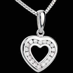 <a href=http://de.edenly.com/klassische-anhanger/herzanhanger-spiegelbild-weissgold-18-diamanten,312,15.html?liste_cat=15 style=color:#fff;text-decoration:none;><u>Herzanh�nger Spiegelbild in Weissgold  - 18 Diamanten</u><br><br><strike>550 €</strike> (-31%) <b style=color:#FF9999;>380 €</b></a>