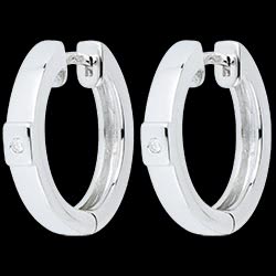 <a href=http://silber.edenly.com/creole-aus-silber/creole-vita-silber-diamant,6000,2023.html style=color:#fff;text-decoration:none;><u>Creole Vita - Silber Diamant</u><br><br><strike>130 €</strike> (-31%) <b style=color:#FF9999;>90 €</b></a>