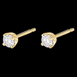 <a href=http://www.edenly.com/puces-diamants/boucles-oreilles-diamants-gm-puces-or-jaune-carats,195,22.html?liste_cat=20X22X24X23X38 style=color:#fff;text-decoration:none;><u>Boucles d'oreilles diamants (GM) - puces or jaune - 0.3 carats</u><br><br><strike>740 €</strike> (-26%) <b style=color:#FF9999;>550 €</b></a>