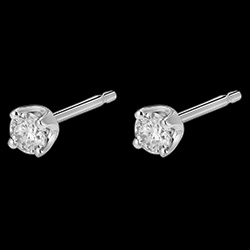 <a href=http://www.edenly.com/puces-diamants/boucles-oreilles-diamants-gm-puces-or-blanc-carats,194,22.html?liste_cat=20X22X24X23X38 style=color:#fff;text-decoration:none;><u>Boucles d'oreilles diamants (GM) - puces or blanc - 0.3 carats</u><br><br><strike>880 €</strike> (-39%) <b style=color:#FF9999;>540 €</b></a>