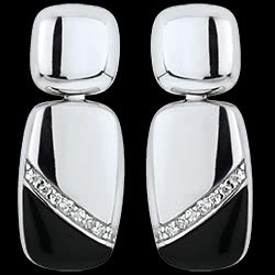 <a href=http://argent.edenly.com/boucles-d-orelles-pendantes-argent/boucles-oreilles-sixty,6001,2024.html?liste_cat=2024 style=color:#fff;text-decoration:none;><u>Boucles d'oreilles Sixty 2</u><br><br><strike>140 €</strike> (-29%) <b style=color:#FF9999;>100 €</b></a>