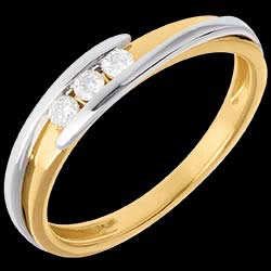 <a href=http://en.edenly.com/rings-fine/fusion-trilogy-ring-yellow-gold-white-gold-3diamon,257,7.html?liste_cat=6X7X8 style=color:#fff;text-decoration:none;><u>Fusion trilogy ring yellow gold-white gold - 3diamonds</u><br><br><b>� 759</b></a>