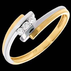 <a href=http://it.edenly.com/trilogy/trilogy-doppio-filo-diamanti,31,5.html?mode_search=best style=color:#fff;text-decoration:none;>Trilogy doppio filo   - 3 diamanti <br><b style=color:#FFE492;>290 €</b> (-50%) </a>