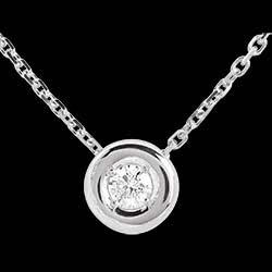 <a href=http://de.edenly.com/klassische-anhanger/collier-calice-weissgold,124,15.html?liste_cat=15 style=color:#fff;text-decoration:none;><u>Collier Kelch in Weissgold</u><br><br><strike>960 €</strike> (-53%) <b style=color:#FF9999;>450 €</b></a>