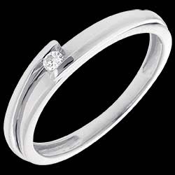 <a href=http://www.edenly.com/bagues-fines/solitaire-bipolaire-or-blanc-pm,54,7.html?liste_cat=6X7X8X32X33X35 style=color:#fff;text-decoration:none;><u>Solitaire bipolaire or blanc (PM)</u><br><br><strike>500 €</strike> (-22%) <b style=color:#FF9999;>390 €</b></a>