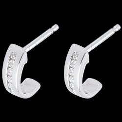 <a href=http://it.edenly.com/orecchini-cerchio-oro-diamanti/orecchini-mezza-luna-pave-oro-bianco-12-diamanti,301,23.html?url=orecchini-cerchio-oro-diamanti&liste_cat=23 style=color:#fff;text-decoration:none;>Orecchini Mezza Luna pav� - oro bianco  - 12 diamanti <br><b style=color:#FFE492;>380 €</b> (-14%) </a>