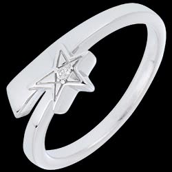<a href=http://argent.edenly.com/bagues-fines-argent/bague-mon-etoile-filante-argent-diamant,6214,2007.html?liste_cat=2006X2010X2008X2007 style=color:#fff;text-decoration:none;><u>Bague Mon �toile filante argent et diamant</u><br><br><b>59 €</b></a>