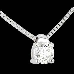 <a href=http://it.edenly.com/collane-classiche/collana-solitario-oro-bianco-26-carati,158,15.html?url=ciondoli-collane&liste_cat=14X15X16X42X29X39 style=color:#fff;text-decoration:none;>Collana Punto Luce   - 0.26 carati <br><b style=color:#FFE492;>620 €</b> (-47%) </a>