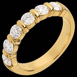 <a href=http://www.edenly.com/alliance-or-diamant/alliance-or-jaune-semi-pavee-serti-barrettes-carat,606,10.html?liste_cat=10 style=color:#fff;text-decoration:none;><u>Alliance or jaune semi pav�e - serti barrettes - 1.2 carats - 6 diamants</u><br><br><strike>3410 €</strike> (-42%) <b style=color:#FF9999;>1990 €</b></a>