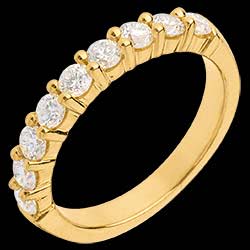 <a href=http://www.edenly.com/alliance-or-diamant/alliance-or-jaune-semi-pavee-serti-griffes-75-cara,587,10.html?liste_cat=10 style=color:#fff;text-decoration:none;><u>Alliance or jaune semi pav�e - serti griffes - 0.75 carats - 9 diamants</u><br><br><strike>2070 €</strike> (-33%) <b style=color:#FF9999;>1390 €</b></a>