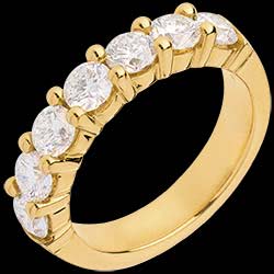 <a href=http://www.edenly.com/alliance-or-diamant/alliance-or-jaune-semi-pavee-serti-griffes-57-cara,591,10.html?liste_cat=10 style=color:#fff;text-decoration:none;><u>Alliance or jaune semi pav�e - serti griffes - 1.57 carats - 7 diamants</u><br><br><strike>5760 €</strike> (-41%) <b style=color:#FF9999;>3390 €</b></a>