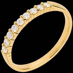 <a href=http://it.edenly.com/fedi-nuziali-oro-diamanti/fede-nuziale-oro-giallo-semi-pave-incastonatura-griffe-25-carati-diamanti,520,10.html?url=fedi-nuziali-oro-diamanti&liste_cat=10 style=color:#fff;text-decoration:none;>Fede nuziale oro giallo semi pav� - incastonatura Griffe - 0.25 carati - 9 diamanti <br><b style=color:#FFE492;>340 €</b> (-51%) </a>