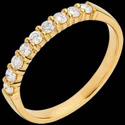 <a href=http://de.edenly.com/goldene-trauringe-mit-diamanten/trauring-semi-pave-gelbgold-krappenfassung-03-kara,563,10.html?liste_cat=10 style=color:#fff;text-decoration:none;><u>Trauring semi pav� in Gelbgold - Krappenfassung  - 0.3 Karat - 9 Diamanten</u><br><br><strike>870 €</strike> (-25%) <b style=color:#FF9999;>650 €</b></a>