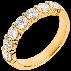 <a href=http://www.edenly.com/alliance-or-diamant/alliance-or-jaune-semi-pavee-serti-griffes-carats,595,10.html?liste_cat=10 style=color:#fff;text-decoration:none;><u>Alliance or jaune semi pav�e - serti griffes - 1.2 carats - 7 diamants</u><br><br><strike>4070 €</strike> (-27%) <b style=color:#FF9999;>2990 €</b></a>