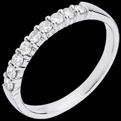 <a href=http://de.edenly.com/goldene-trauringe-mit-diamanten/trauring-semi-pave-weissgold-krappenfassung-025-ka,580,10.html?liste_cat=10 style=color:#fff;text-decoration:none;><u>Goldener Trauring zur H�lfte mit Diamanten besetzt in Weissgold - Krappenfassung  - 0.25 Karat - 9 Diamanten</u><br><br><strike>590 €</strike> (-25%) <b style=color:#FF9999;>440 €</b></a>