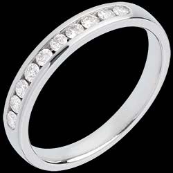 <a href=http://www.edenly.com/alliance-or-diamant/alliance-or-blanc-semi-pavee-serti-rail-025-carat,582,10.html?liste_cat=10 style=color:#fff;text-decoration:none;><u>  Alliance or blanc semi pav�e - serti rail  - 0.25 carats - 10 diamants</u><br><br><strike>790 €</strike> (-25%) <b style=color:#FF9999;>590 €</b></a>