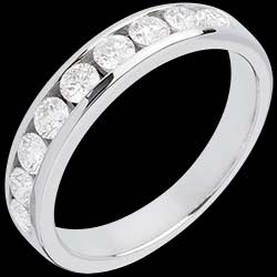 <a href=http://www.edenly.com/alliance-or-diamant/alliance-or-blanc-semi-pavee-serti-rail-075-carats,549,10.html?liste_cat=10 style=color:#fff;text-decoration:none;><u>Alliance or blanc semi pav�e - serti rail - 0.75 carats - 9 diamants</u><br><br><strike>2150 €</strike> (-35%) <b style=color:#FF9999;>1390 €</b></a>