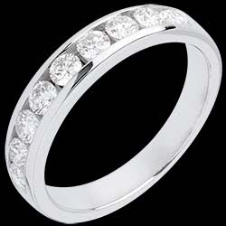 <a href=http://it.edenly.com/fedi-nuziali-oro-diamanti/fede-nuziale-oro-bianco-semi-pave-incastonatura-binario-carati-11-diamanti,548,10.html?url=fedi-nuziali&liste_cat=9X10X11X30X41X36X34X37X31 style=color:#fff;text-decoration:none;>Fede nuziale oro bianco semi pav� - incastonatura Binario - 0.5 carati - 11 diamanti <br><b style=color:#FFE492;>990 €</b> (-29%) </a>