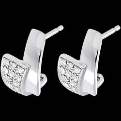 <a href=http://it.edenly.com/orecchini-cerchio-oro-diamanti/orecchini-tropico-oro-bianco-pave-24-diamanti,217,23.html?url=orecchini-cerchio-oro-diamanti&liste_cat=23 style=color:#fff;text-decoration:none;>Orecchini Tropico oro bianco pav� - 24 diamanti <br><b style=color:#FFE492;>550 €</b> (-34%) </a>