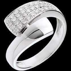 <a href=http://en.edenly.com/rings-large/hemisphere-ring-white-gold-paved-26-carat-34diamon,82,8.html?liste_cat=6X7X8 style=color:#fff;text-decoration:none;><u>Hemisphere ring white gold paved - 0.26 carat - 34diamonds</u><br><br><strike>� 1409</strike> (-41%) <b style=color:#FF9999;>� 839</b></a>