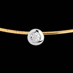 <a href=http://de.edenly.com/klassische-anhanger/collier-flohdiamant-gelb-und-weissgold,274,15.html?liste_cat=15 style=color:#fff;text-decoration:none;><u>Collier Flohdiamant in Gelb- und Weissgold</u><br><br><strike>1990 €</strike> (-55%) <b style=color:#FF9999;>890 €</b></a>
