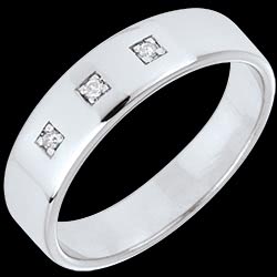 <a href=http://argent.edenly.com/bagues-fines-argent/bague-trilogie-triomphe-argent-diamant,6196,2007.html?liste_cat=2006X2010X2008X2007 style=color:#fff;text-decoration:none;><u>Bague Trilogie Triomphe argent et diamant</u><br><br><b>69 €</b></a>