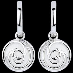 <a href=http://argent.edenly.com/boucles-d-orelles-pendantes-argent/boucles-oreilles-nuage-en-cage-blanc,6033,2024.html?liste_cat=2020X2022X2024X2023 style=color:#fff;text-decoration:none;><u>Boucles d'oreilles Nuage en cage Blanc 2</u><br><br><strike>130 €</strike> (-31%) <b style=color:#FF9999;>90 €</b></a>