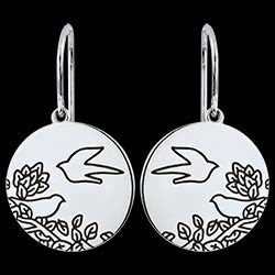 <a href=http://argent.edenly.com/boucles-d-orelles-pendantes-argent/boucles-oreilles-evasion-champetre,6042,2024.html style=color:#fff;text-decoration:none;><u>Boucles d'oreilles Evasion champêtre</u><br><br><strike>110 €</strike> (-27%) <b style=color:#FF9999;>80 €</b></a>