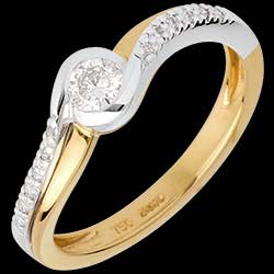 <a href=http://de.edenly.com/solitar-umrandet-von-diamanten/solitar-wassermann-pave-weiss-und-gelbgold-025-kar,417,4.html?liste_cat=4 style=color:#fff;text-decoration:none;><u>Solit�r Wassermann pav� in Weiss- und Gelbgold - 0.25 Karat</u><br><br><strike>1100 €</strike> (-34%) <b style=color:#FF9999;>730 €</b></a>