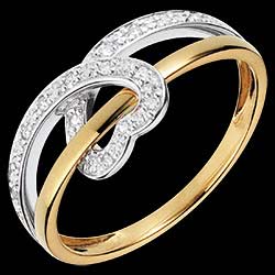 <a href=http://www.edenly.com/bagues-fines/bague-ruban-coeur,1204,7.html?url=bagues&liste_cat=6X7X8X32X33X35X43 style=color:#fff;text-decoration:none;>Bague Coeur Ruban deux ors <br><b style=color:#FFE492;>340 €</b> (-42%) </a>