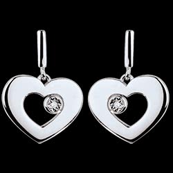 <a href=http://argent.edenly.com/boucles-d-orelles-pendantes-argent/boucles-oreilles-coeur-passion-argent-diamant,6243,2024.html style=color:#fff;text-decoration:none;><u>Boucles d'oreilles Coeur Passion argent et diamant</u><br><br><b>69 €</b></a>