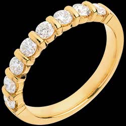 <a href=http://www.edenly.com/alliance-or-diamant/alliance-or-jaune-semi-pavee-serti-barrettes-65-ca,601,10.html?liste_cat=10 style=color:#fff;text-decoration:none;><u>Alliance or jaune semi pav�e - serti barrettes - 0.65 carats - 8 diamants</u><br><br><strike>1880 €</strike> (-31%) <b style=color:#FF9999;>1290 €</b></a>