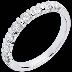 <a href=http://www.edenly.com/alliance-or-diamant/alliance-or-blanc-semi-pavee-serti-barrettes-65-ca,613,10.html?liste_cat=10 style=color:#fff;text-decoration:none;><u>Alliance or blanc semi pav�e - serti barrettes - 0.65 carats - 8 diamants</u><br><br><strike>1590 €</strike> (-38%) <b style=color:#FF9999;>990 €</b></a>