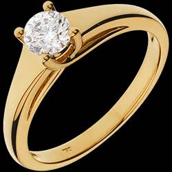 <a href=http://www.edenly.com/collection-lune-d-eden/bague-solitaire-diademe-or-jaune,1143,118.html?liste_cat=118 style=color:#fff;text-decoration:none;><u>Bague solitaire Diad�me or jaune</u><br><br><strike>3320 €</strike> (-55%) <b style=color:#FF9999;>1490 €</b></a>
