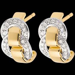 <a href=http://es.edenly.com/pendientes-aros-oro-diamantes/pendientes-cierre-oro-amarillo-empedrados-23-quilates-38-diamantes,222,23.html?url=pendientes&liste_cat=20X22X24X23X38X44 style=color:#fff;text-decoration:none;>  Pendientes cierre oro amarillo empedrados   - 0.23 quilates - 38 diamantes <br><b style=color:#FFE492;>690 €</b> (-45%) </a>