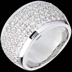 <a href=http://it.edenly.com/anelli-larghi/anello-diorama-oro-bianco-pave-05-carati-79-diamanti,338,8.html?url=anelli&liste_cat=6X7X8X32X33X35X43 style=color:#fff;text-decoration:none;>Anello Diorama oro bianco pav�   - 2.05 carati - 79 diamanti <br><b style=color:#FFE492;>3490 €</b> (-41%) </a>
