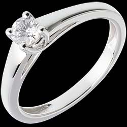 <a href=http://de.edenly.com/solitar/klassischer-solitar-weissgold-025-karat,286,3.html?liste_cat=2X3X4X5X12 style=color:#fff;text-decoration:none;><u>Klassischer Solit�r in Weissgold  - 0.25 Karat</u><br><br><strike>1420 €</strike> (-37%) <b style=color:#FF9999;>890 €</b></a>